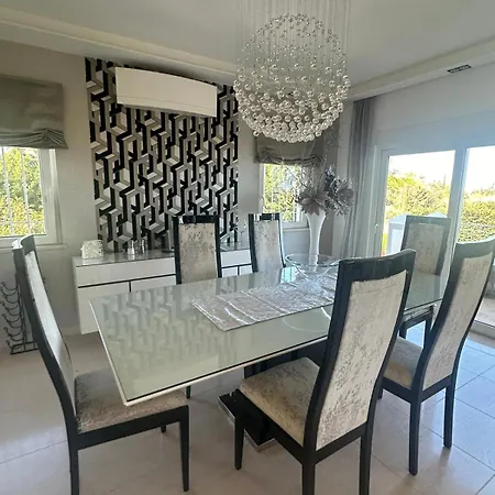 Villa 3 Bedroom With A Sea View Completely Private