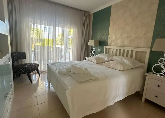 Willa 3 Bedroom With A Sea View Completely Private *