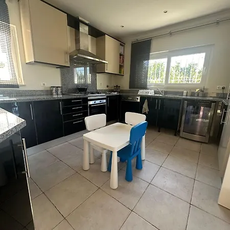 3 Bedroom With A Sea View Completely Private *