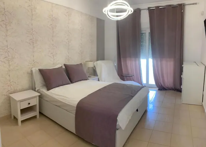 3 Bedroom With A Sea View Completely Private