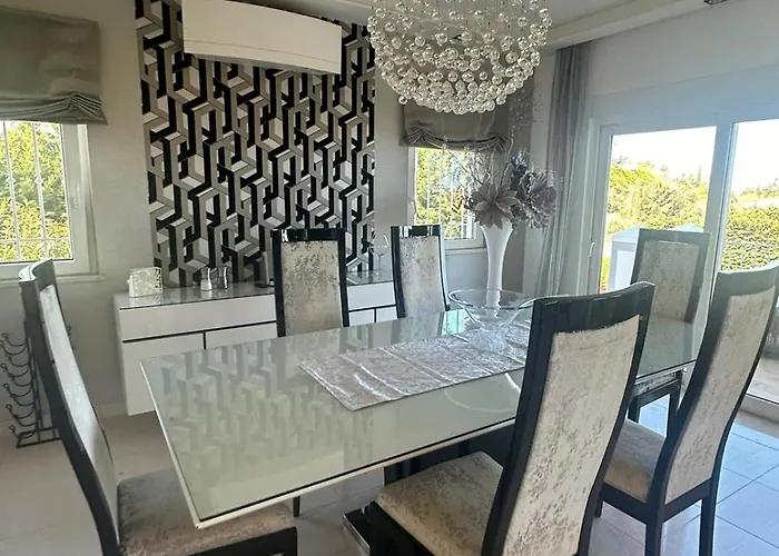 Villa 3 Bedroom With A Sea View Completely Private