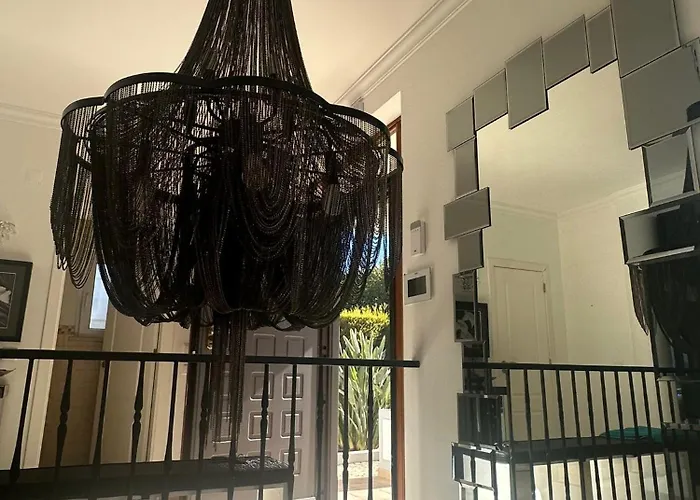 3 Bedroom With A Sea View Completely Private *