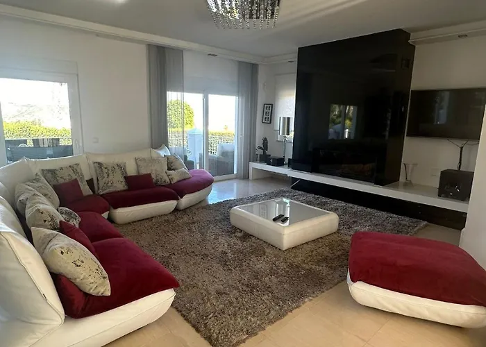 3 Bedroom With A Sea View Completely Private *